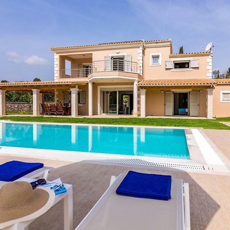 Villa Johnnie Poulades Екстер'єр фото