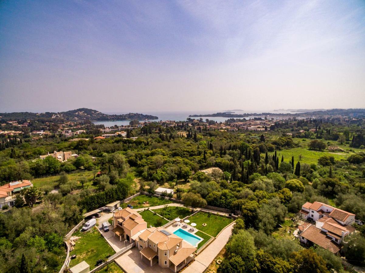 Villa Johnnie Poulades Екстер'єр фото