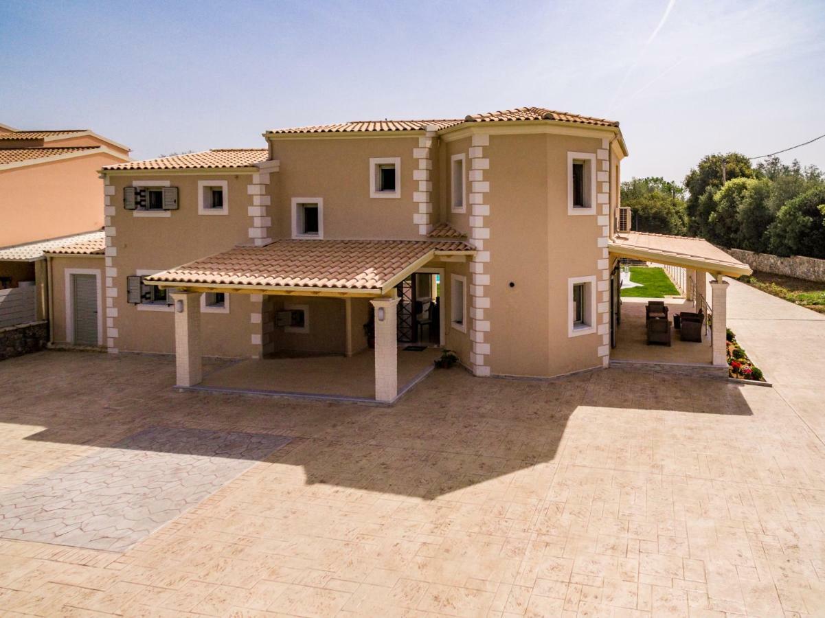 Villa Johnnie Poulades Екстер'єр фото